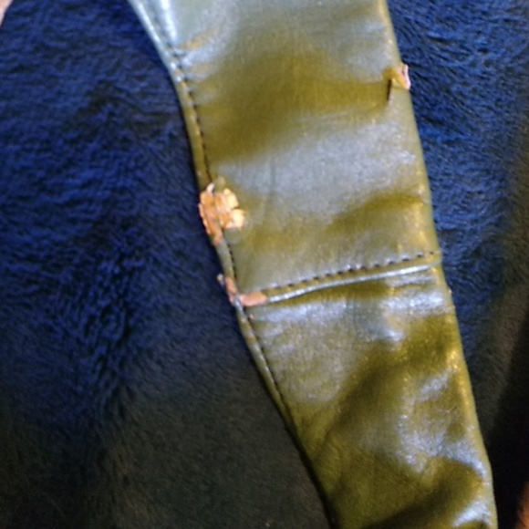 Bundle of Hobo Style Bags - Picture 4 of 8